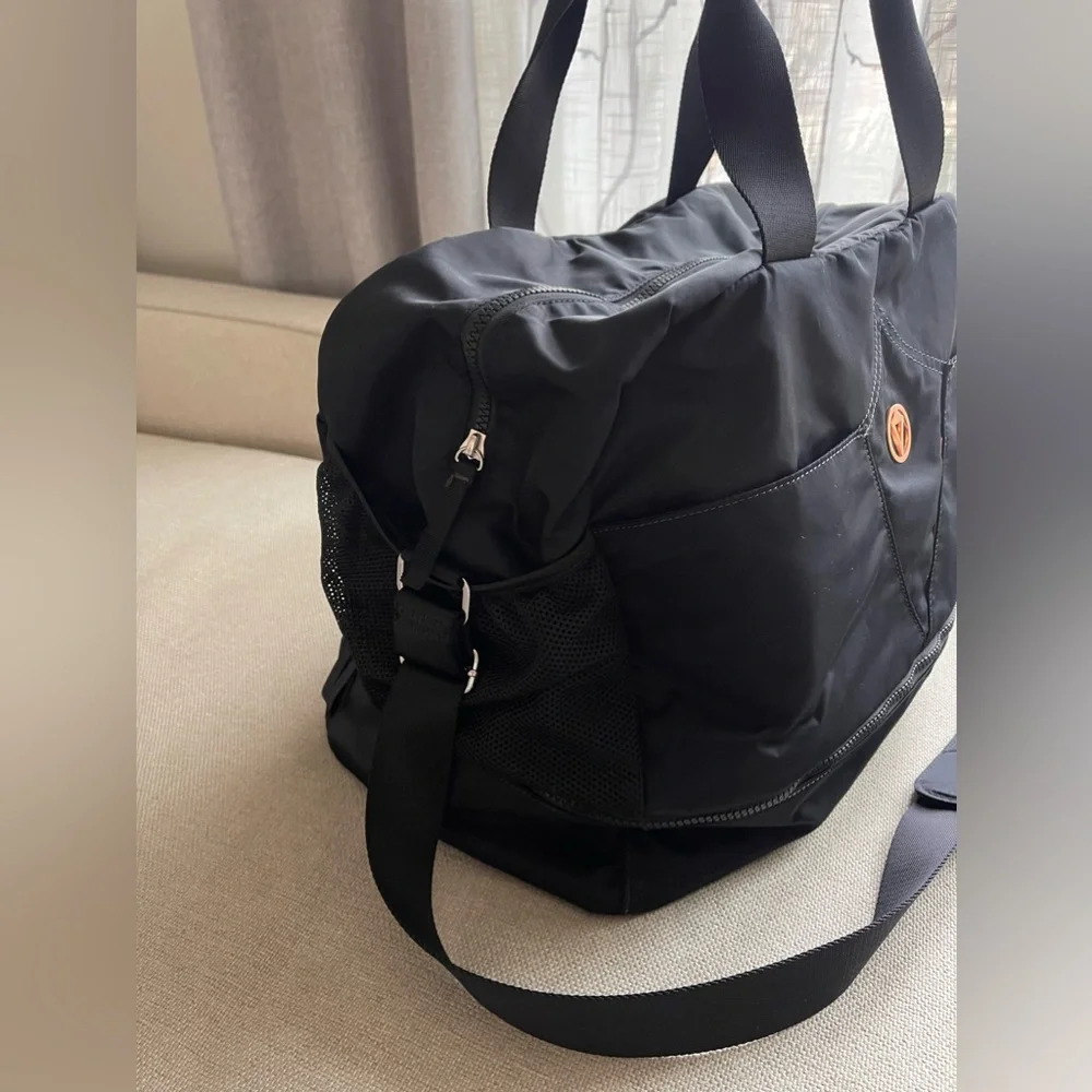 Ivivva By Lululemon Weekend Explorer Duffel Dance/Gym Bag In Black/Pink Interior
